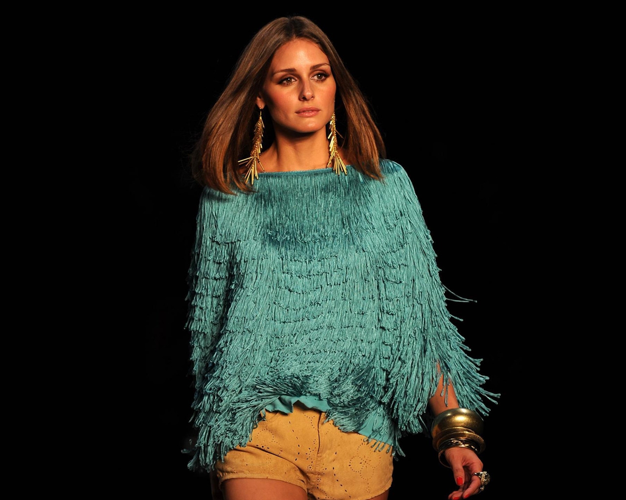 Olivia Palermo Style for 1280 x 1024 resolution