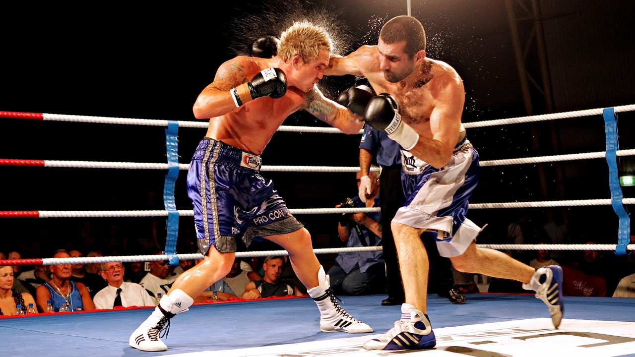 On boxing ring for 1280 x 720 HDTV 720p resolution