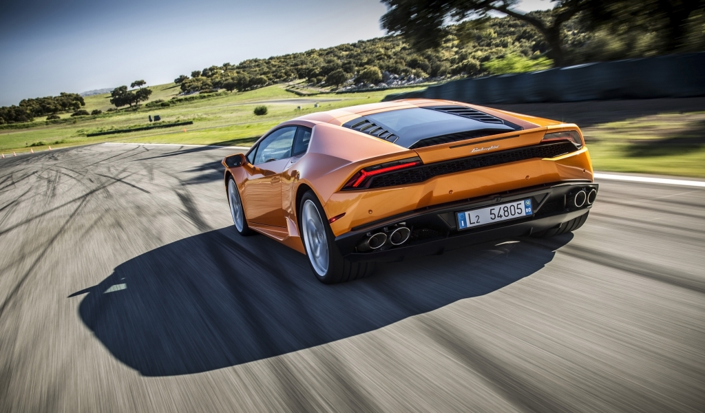 Orange Lamborghini Huracan for 1024 x 600 widescreen resolution