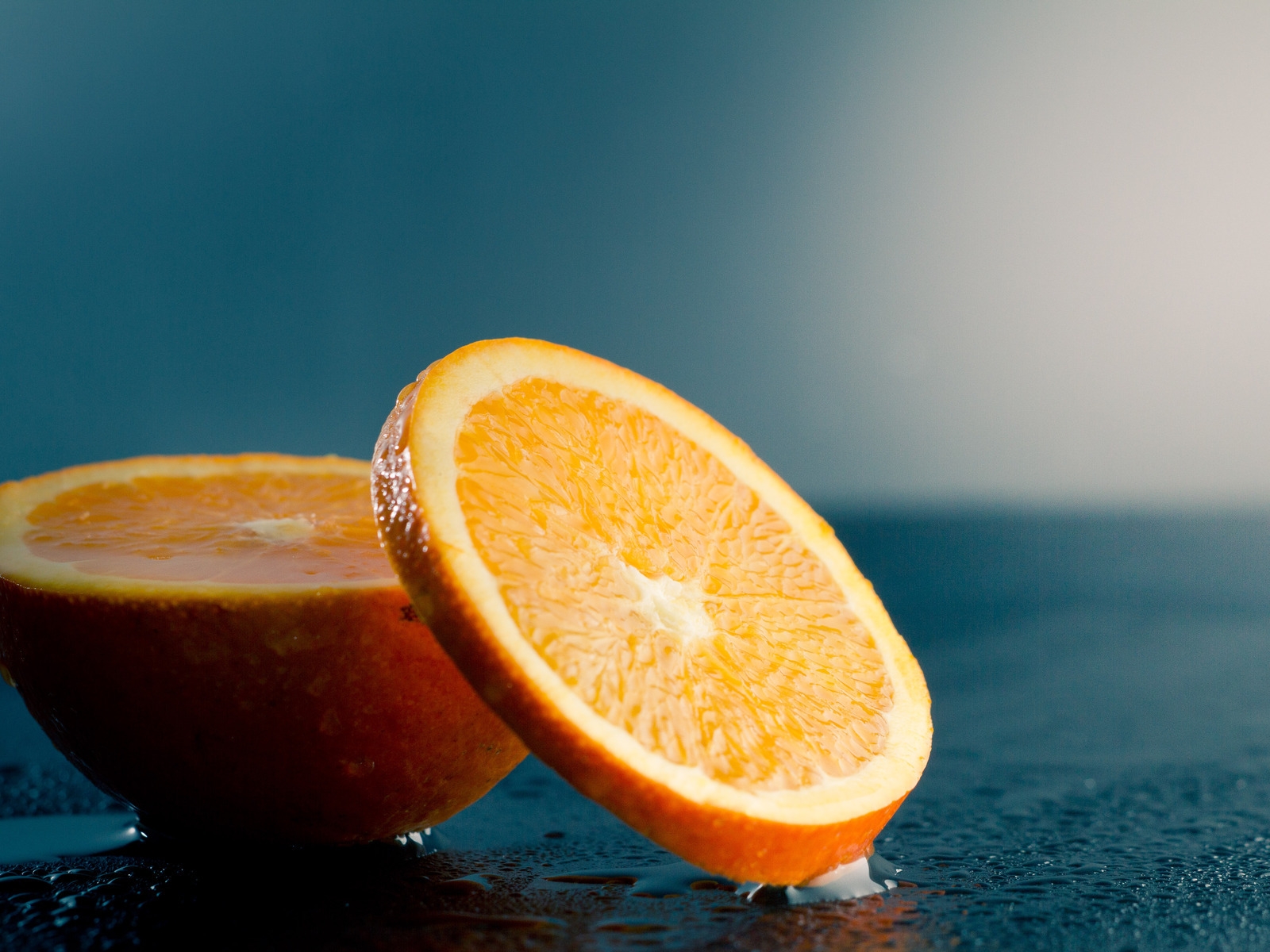 Orange Slice for 1600 x 1200 resolution