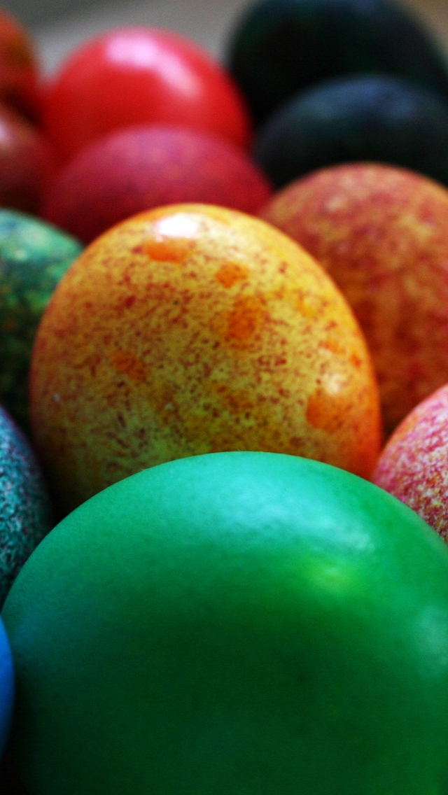Painted Easter Eggs Close Up for 640 x 1136 iPhone 5 resolution