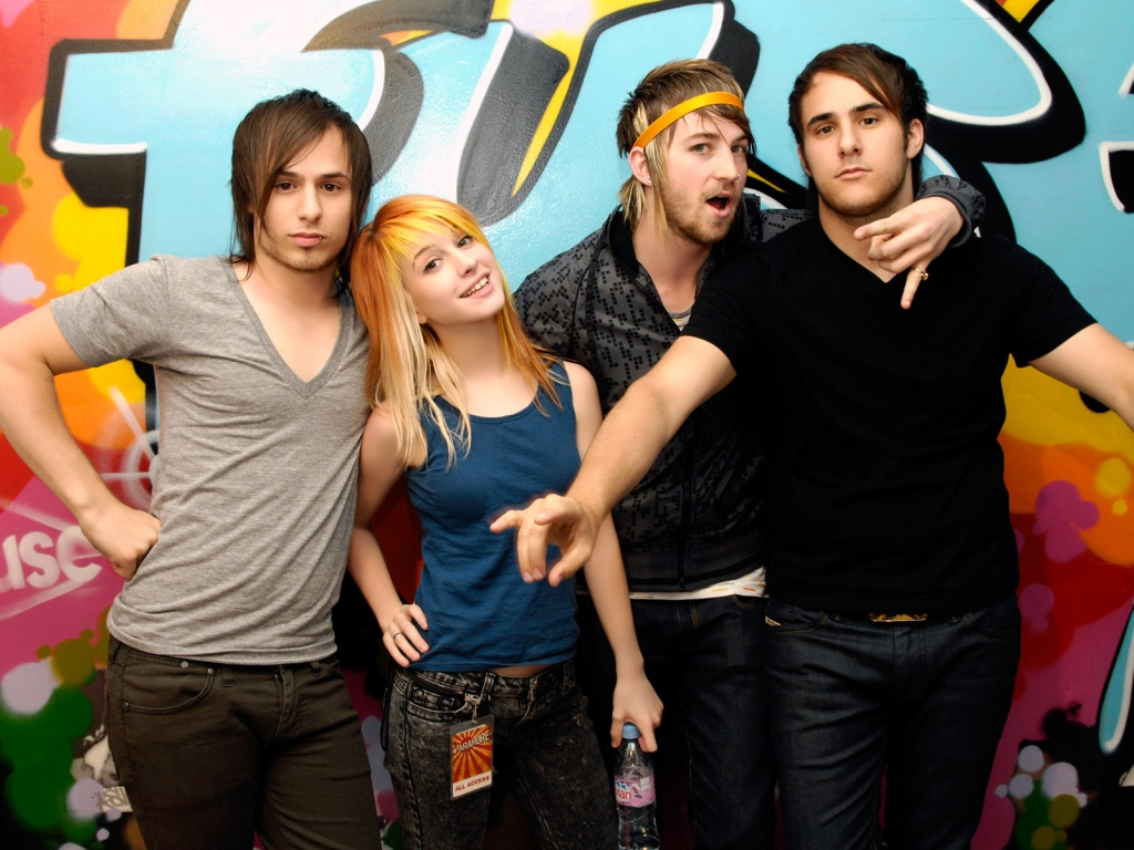 Paramore for 1024 x 768 resolution