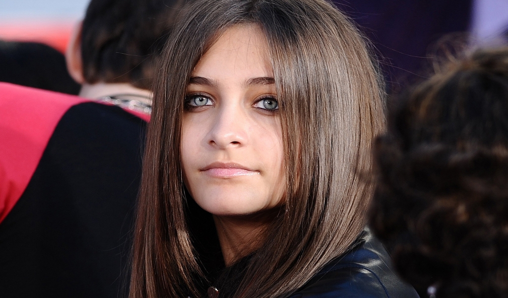 Paris Katherine Jackson for 1024 x 600 widescreen resolution