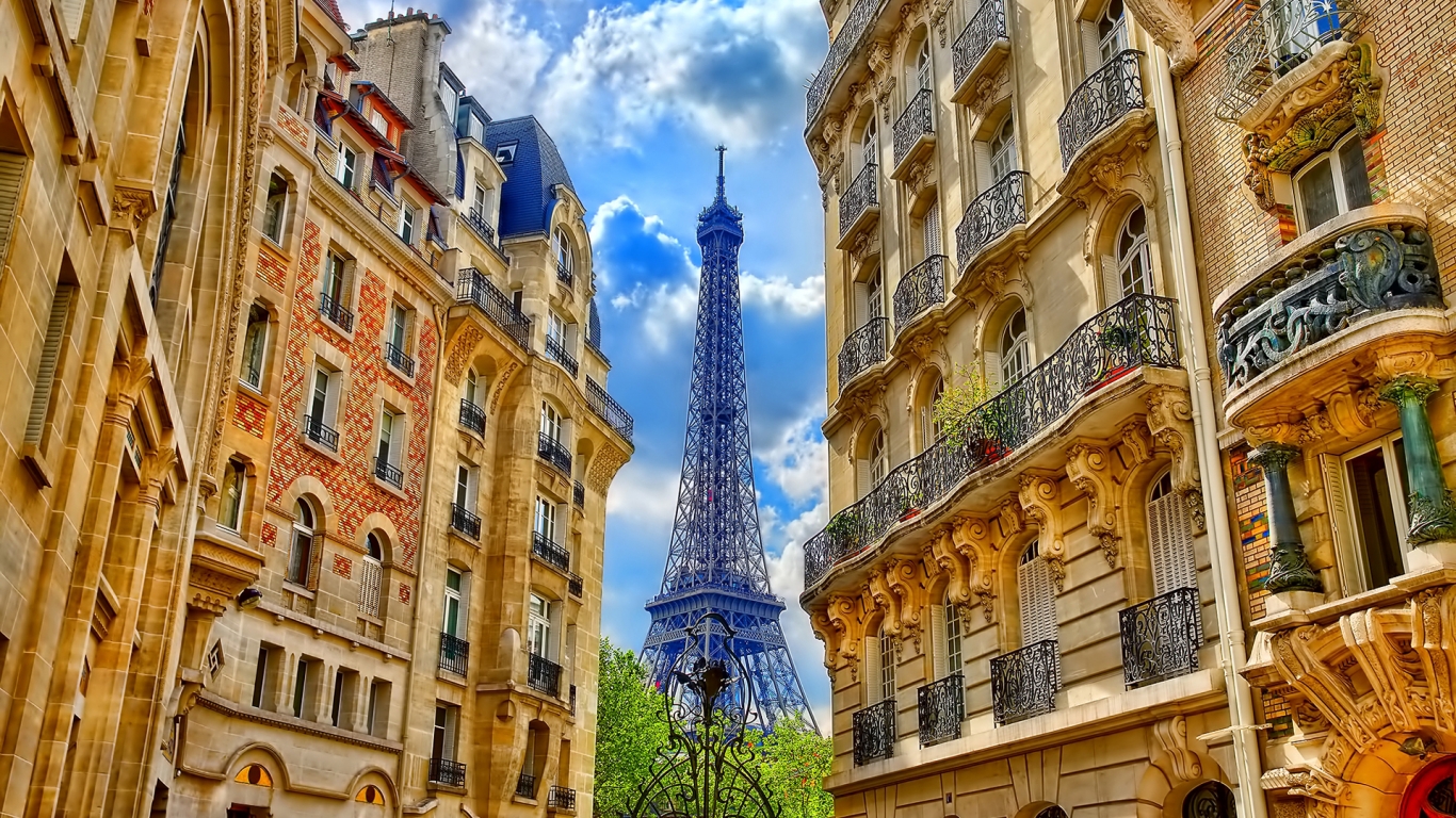 Paris Street Corner View for 1366 x 768 HDTV resolution