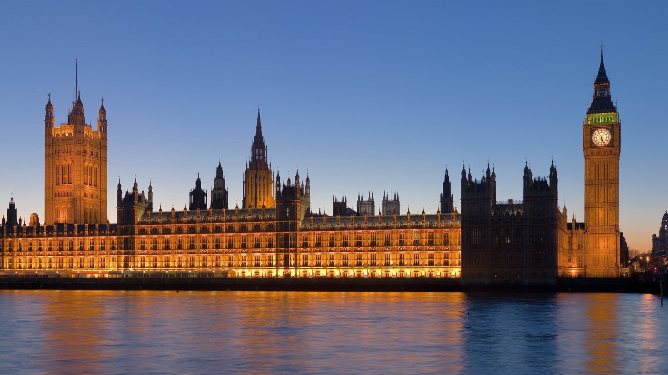 Parliament Building London for 1366 x 768 HDTV resolution