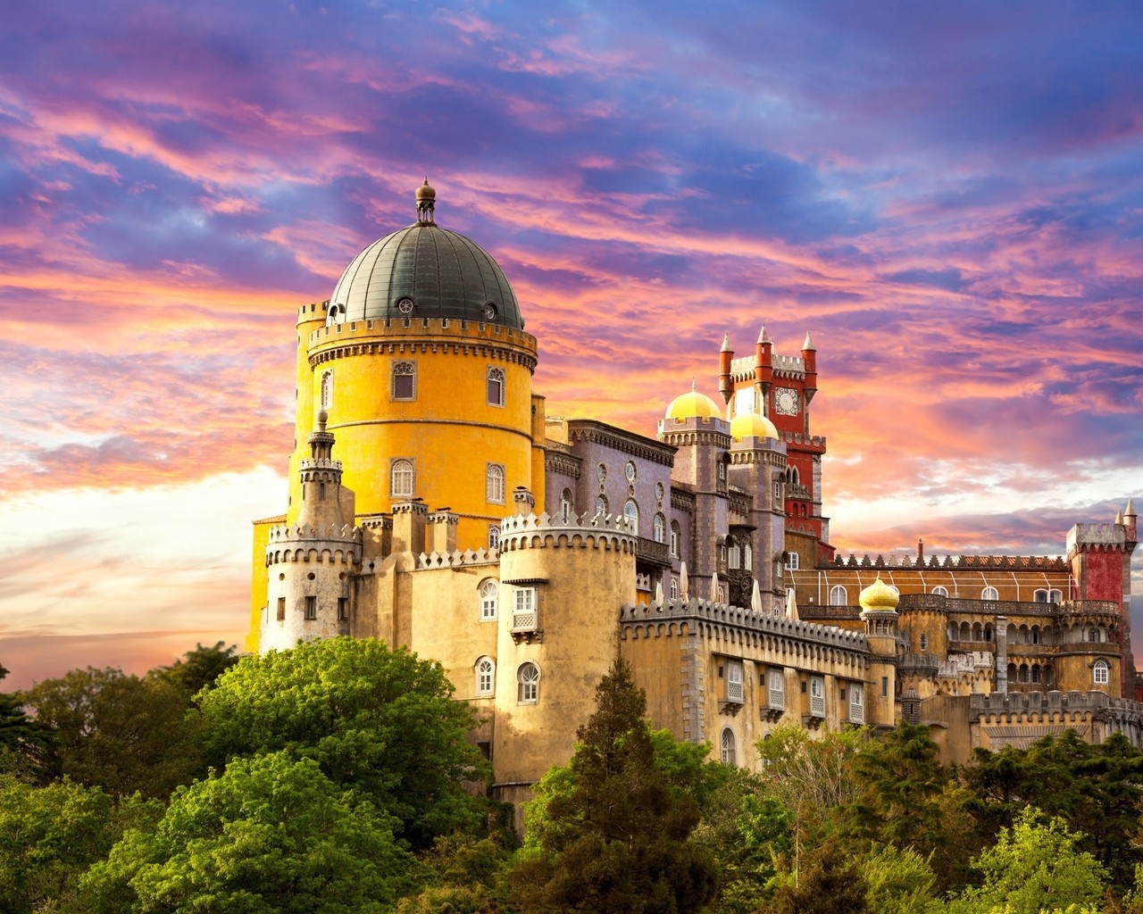 Pena National Palace Portugal for 1280 x 1024 resolution