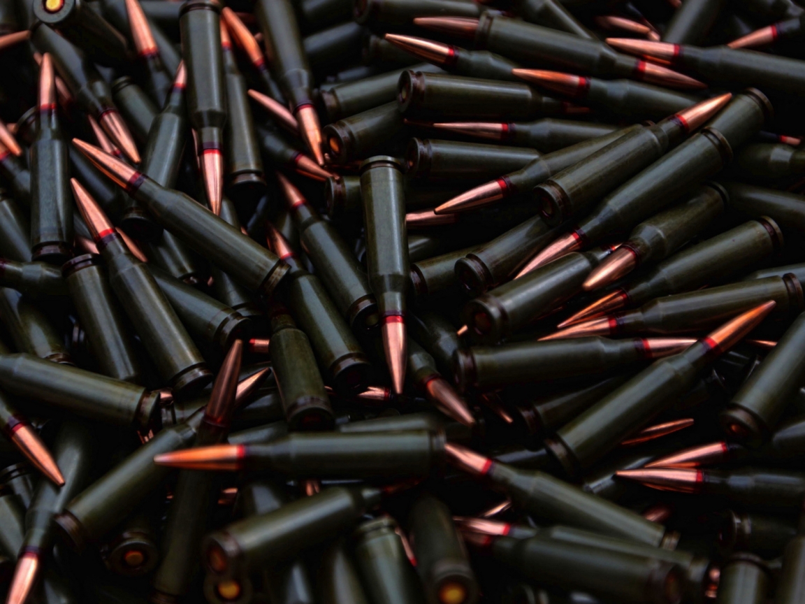 Pile of Bullets for 1152 x 864 resolution