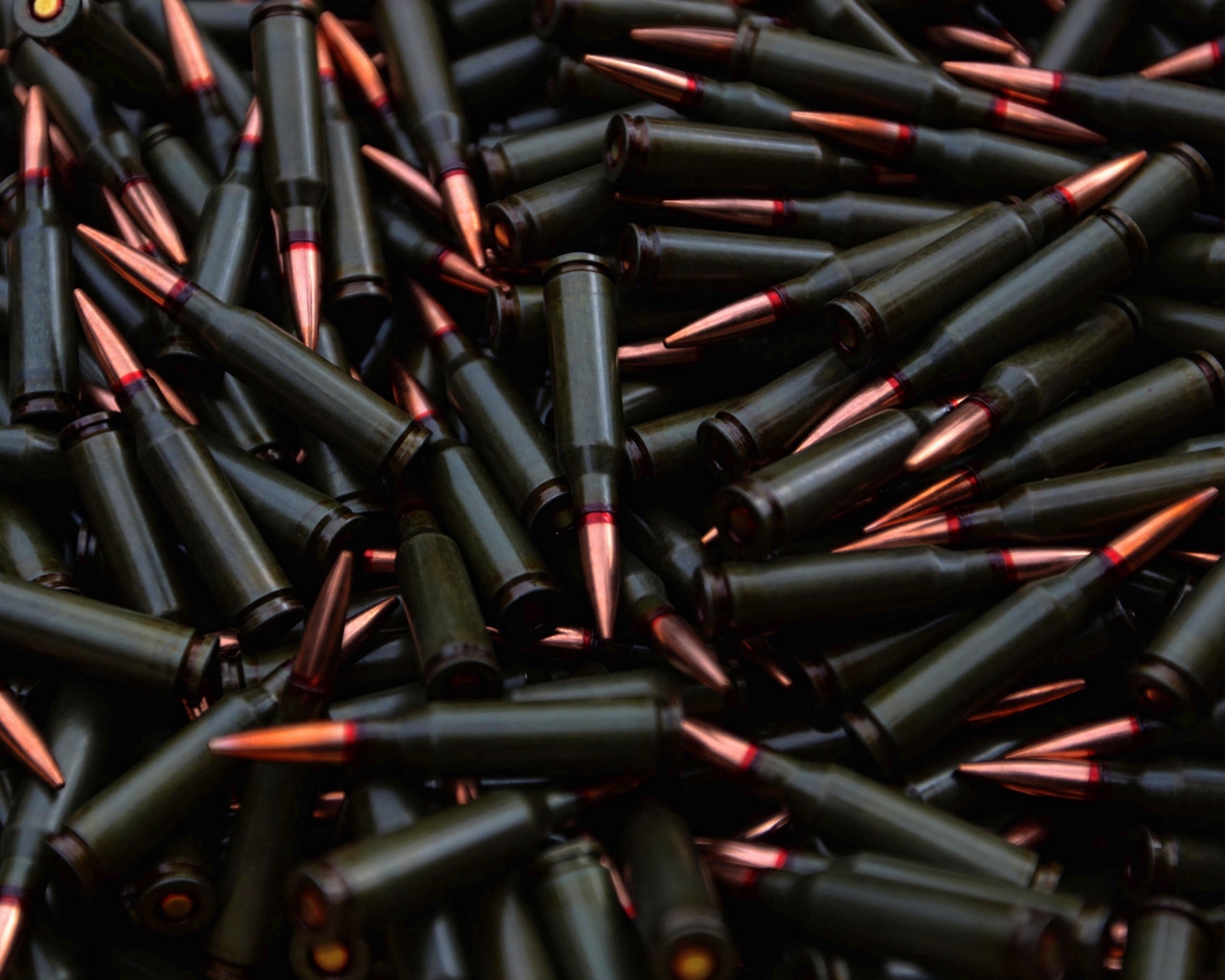 Pile of Bullets for 1280 x 1024 resolution