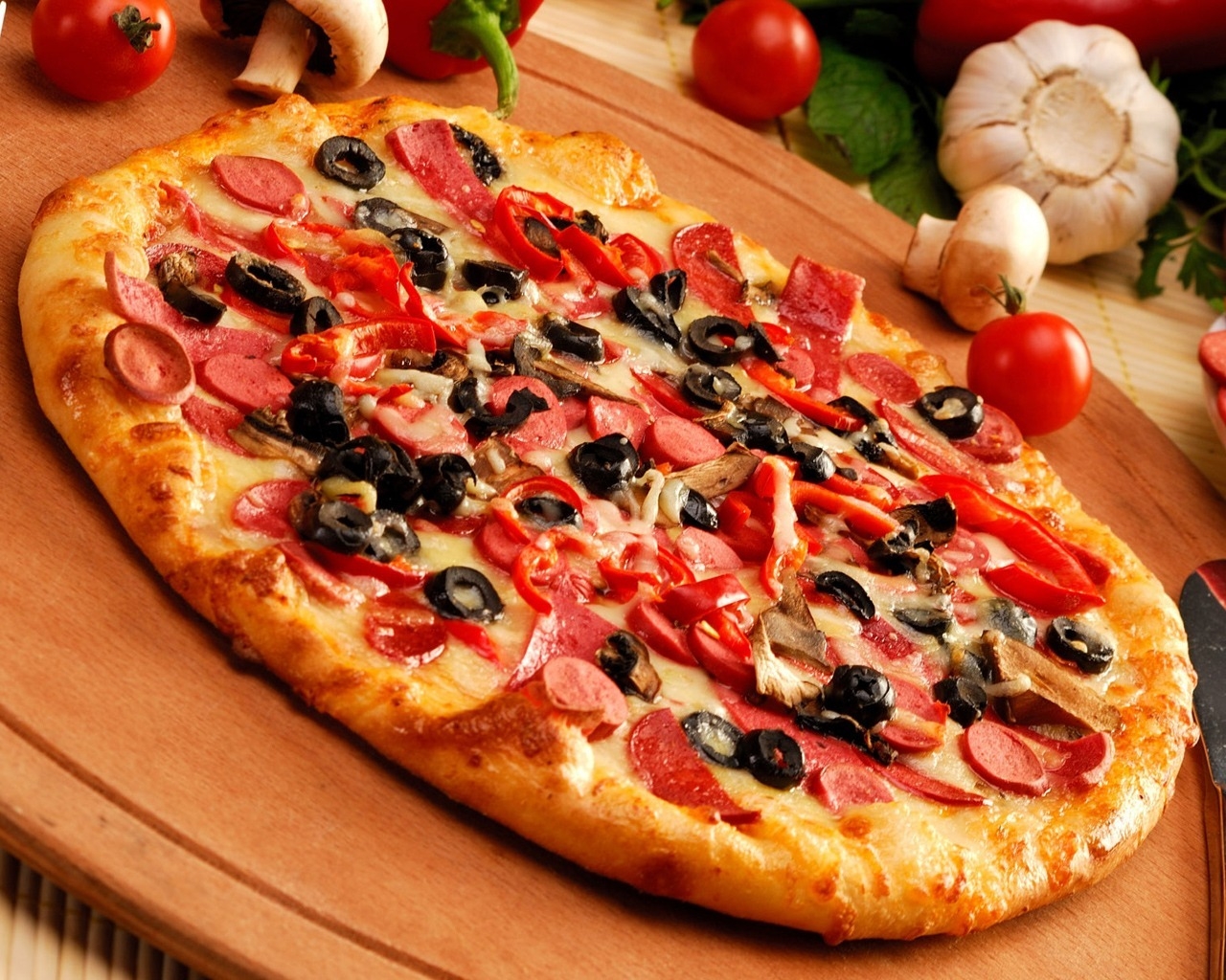 Pizza for 1280 x 1024 resolution