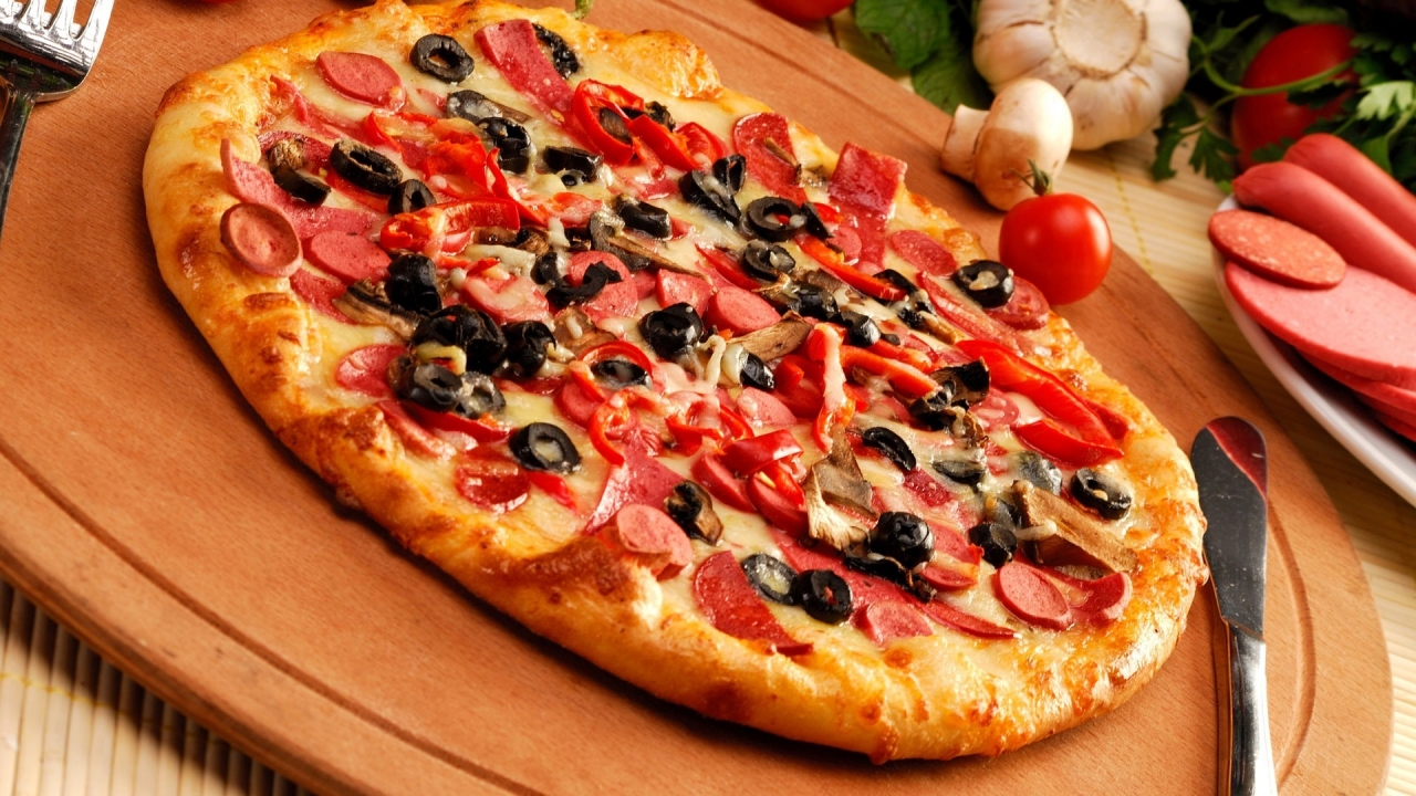Pizza for 1280 x 720 HDTV 720p resolution