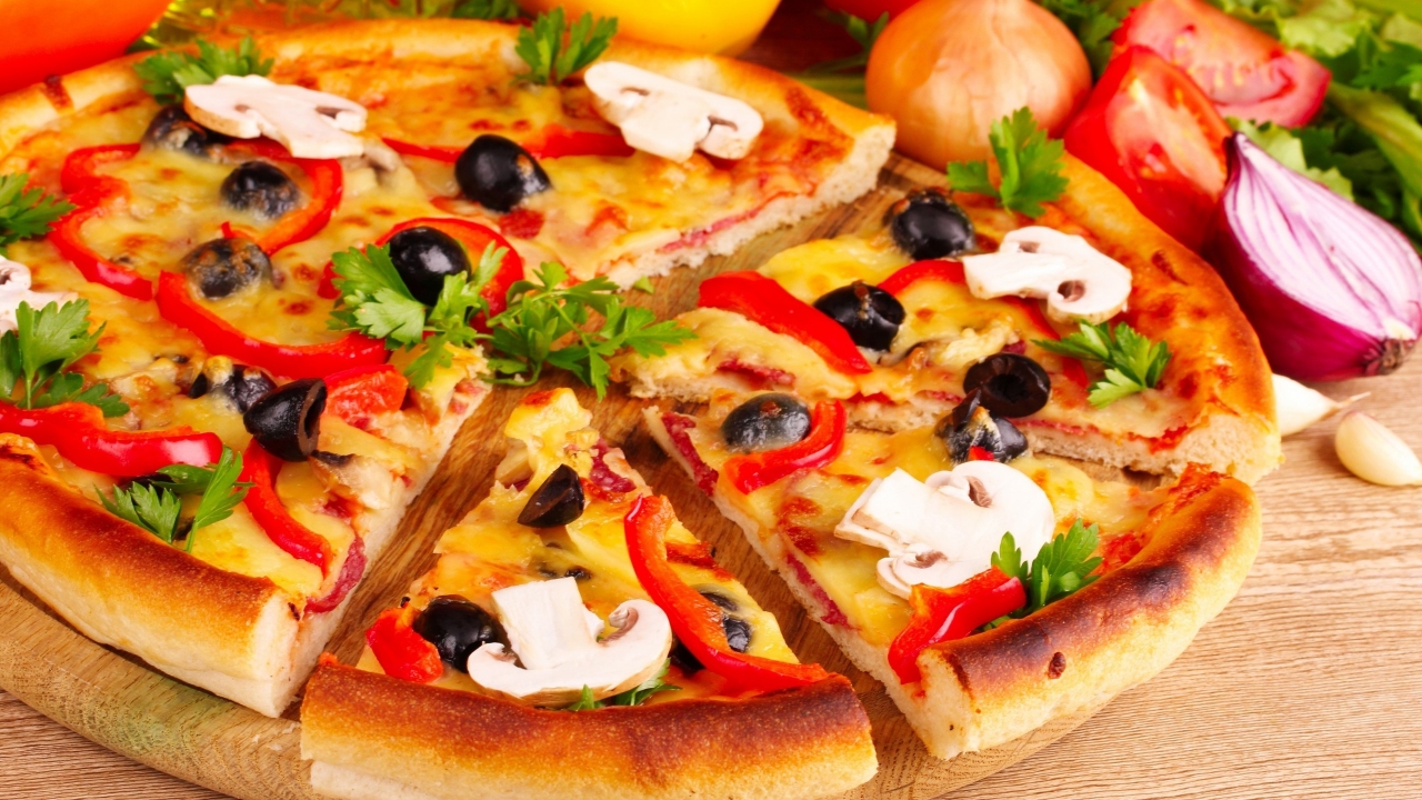 Pizza Slices for 1280 x 720 HDTV 720p resolution
