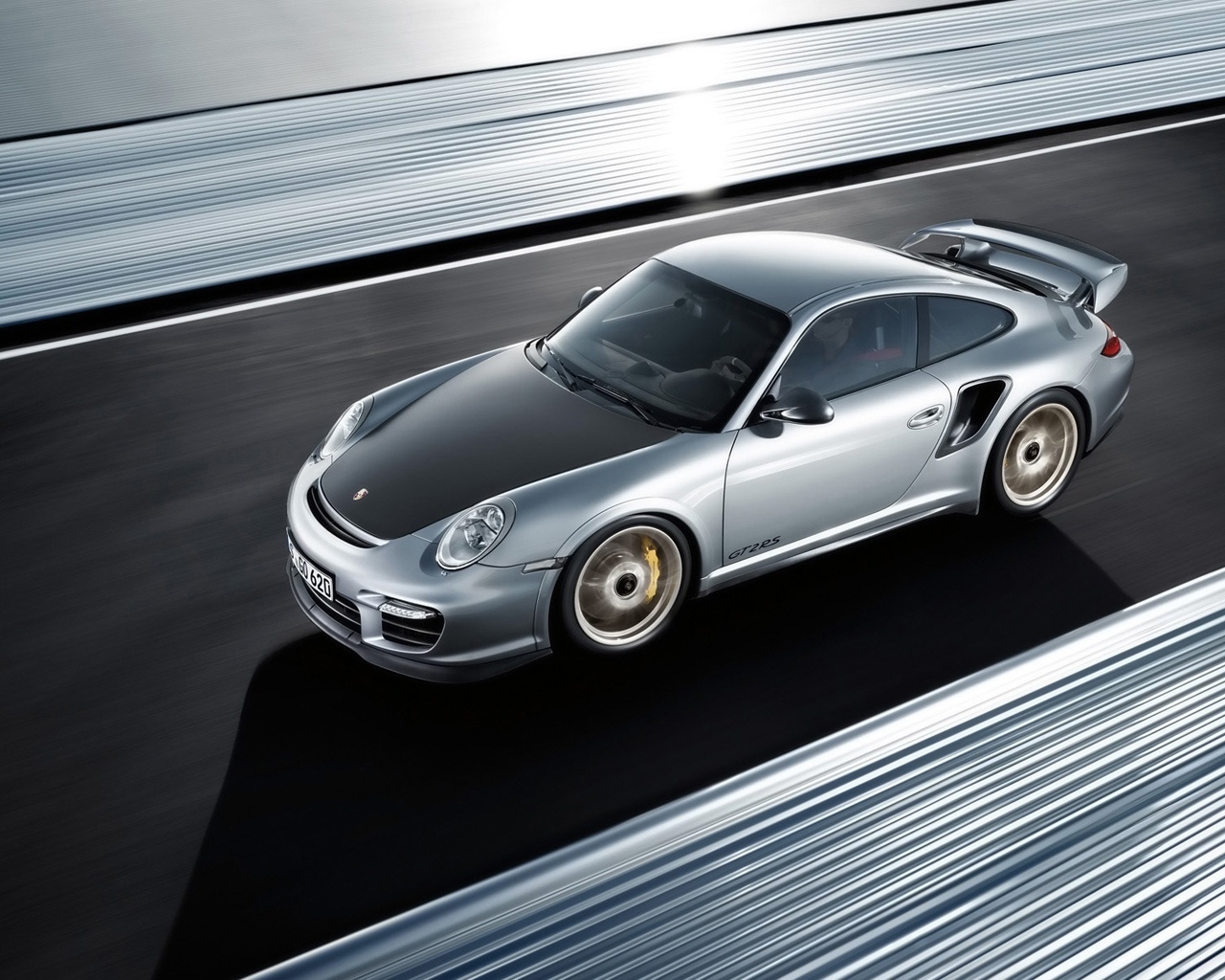 Porsche 911 GT2 RS 2011 for 1280 x 1024 resolution