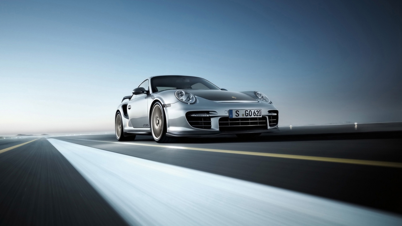 Porsche 911 GT2 RS 2011 Front for 1366 x 768 HDTV resolution