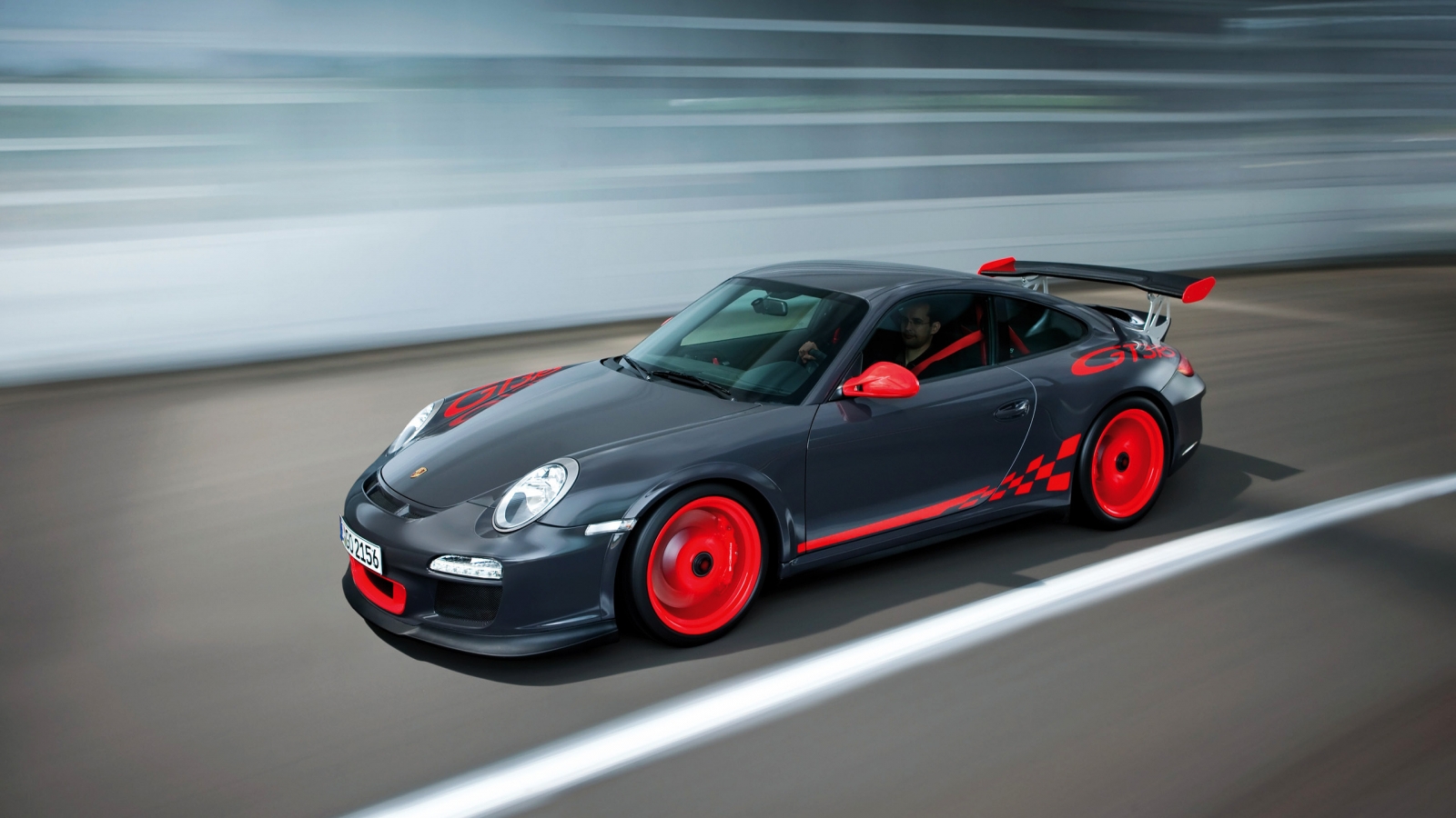 Porsche 911 GT3 RS for 1600 x 900 HDTV resolution