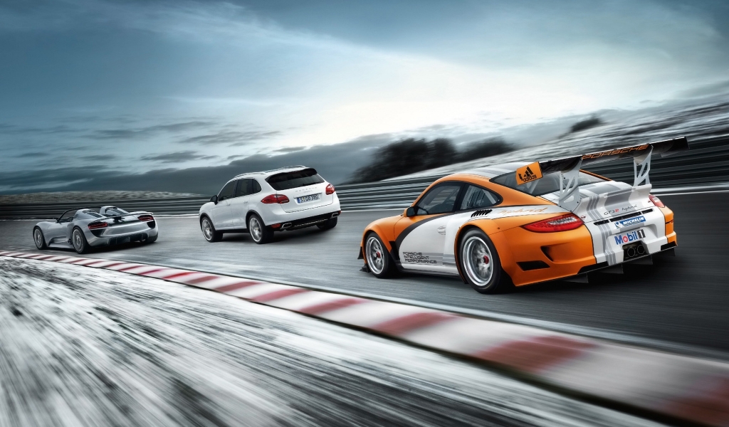 Porsche 918 Spyder Concept 911 GT3 R Hybrid and Cayenne S Hybrid for 1024 x 600 widescreen resolution