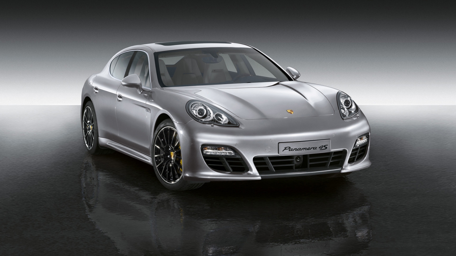 Porsche Panamera Individualization Front Angle for 1536 x 864 HDTV resolution