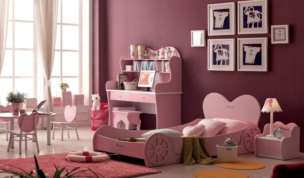 Princess Furniture for 1024 x 600 widescreen resolution