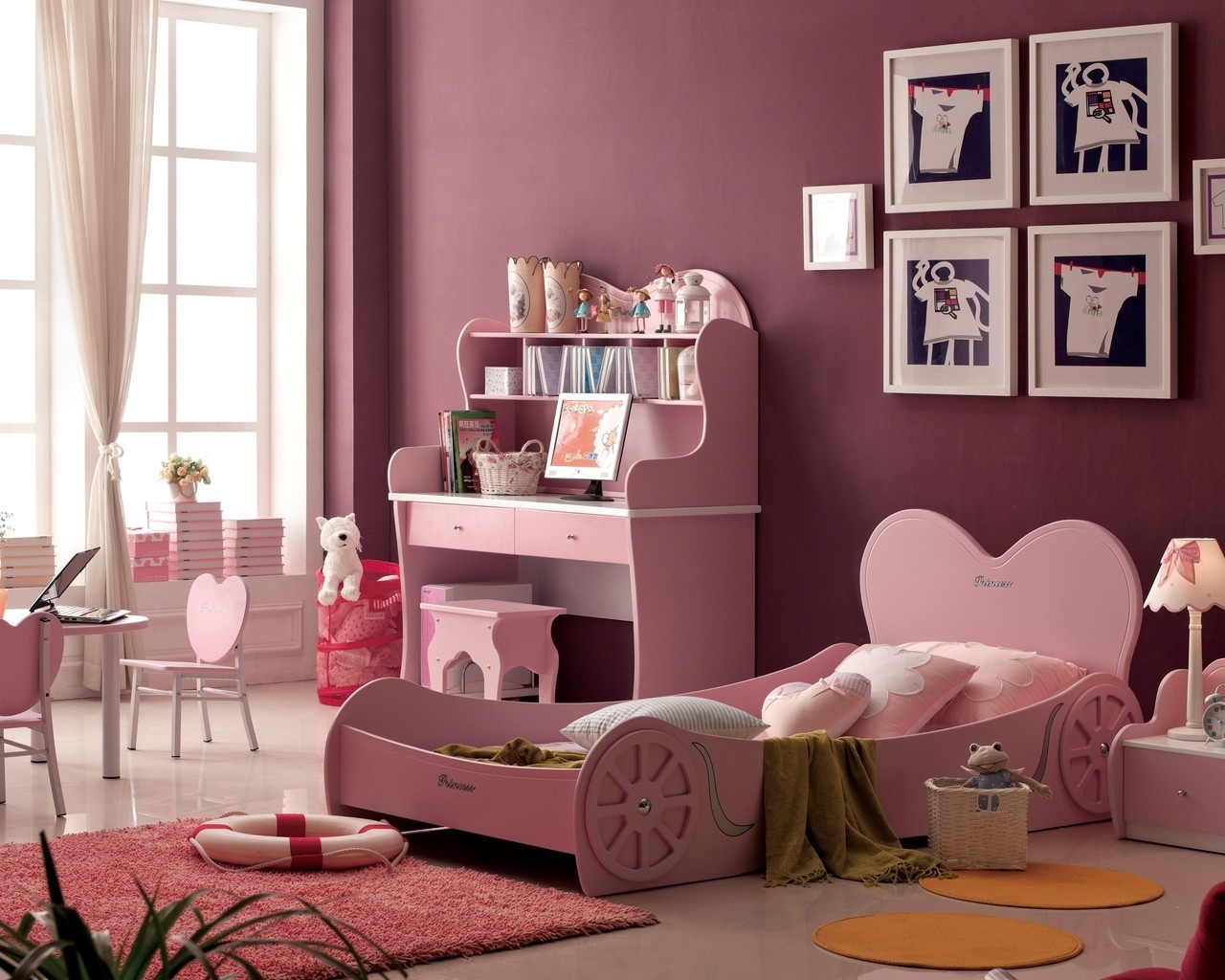 Princess Furniture for 1280 x 1024 resolution