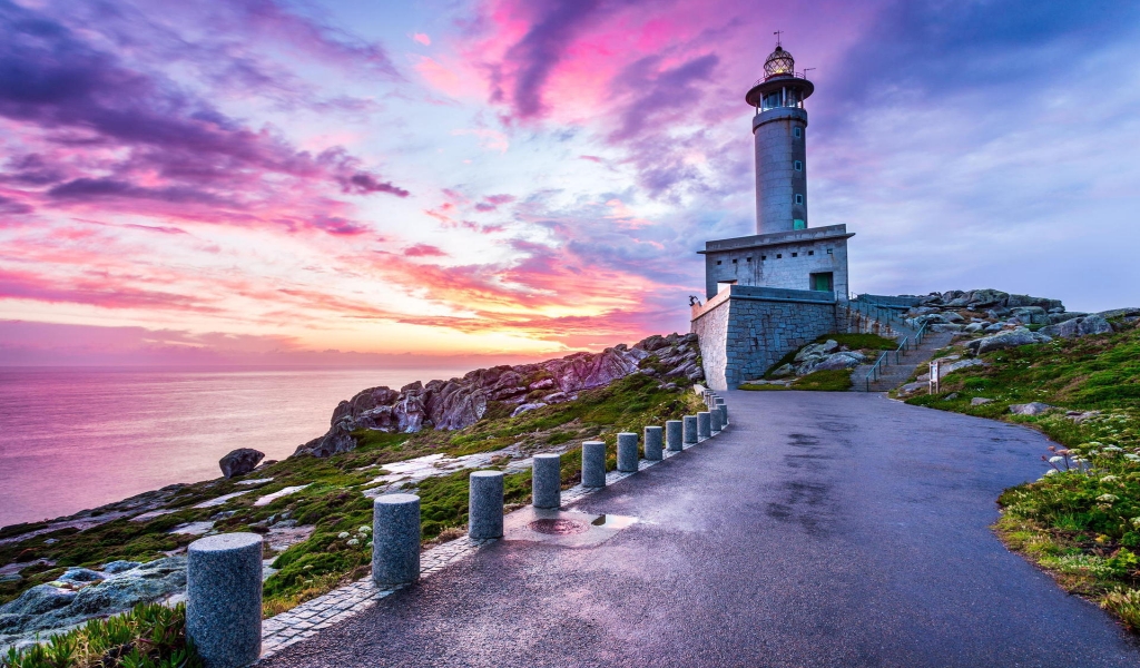 Punta Nariga Spain Lighthouse for 1024 x 600 widescreen resolution