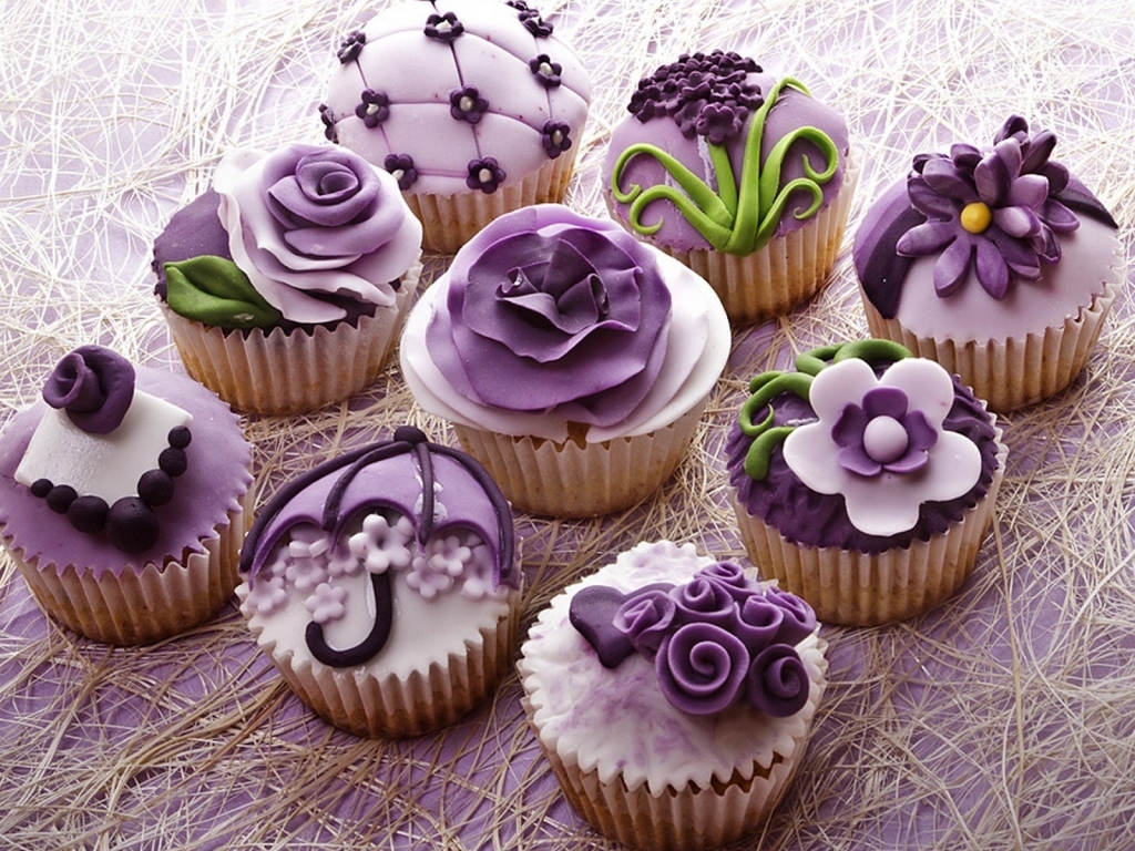 Purple Cupcakes for 1024 x 768 resolution