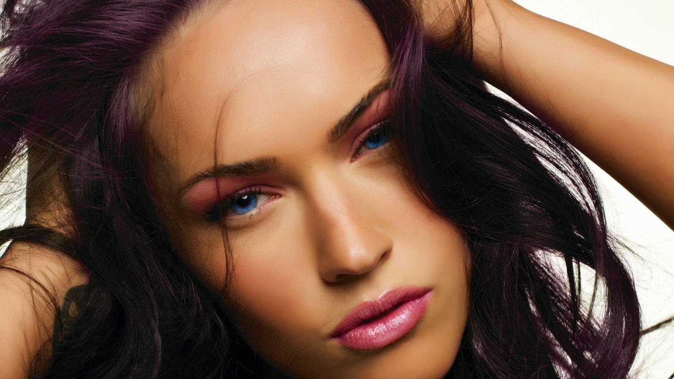 Purple Megan Fox for 1366 x 768 HDTV resolution
