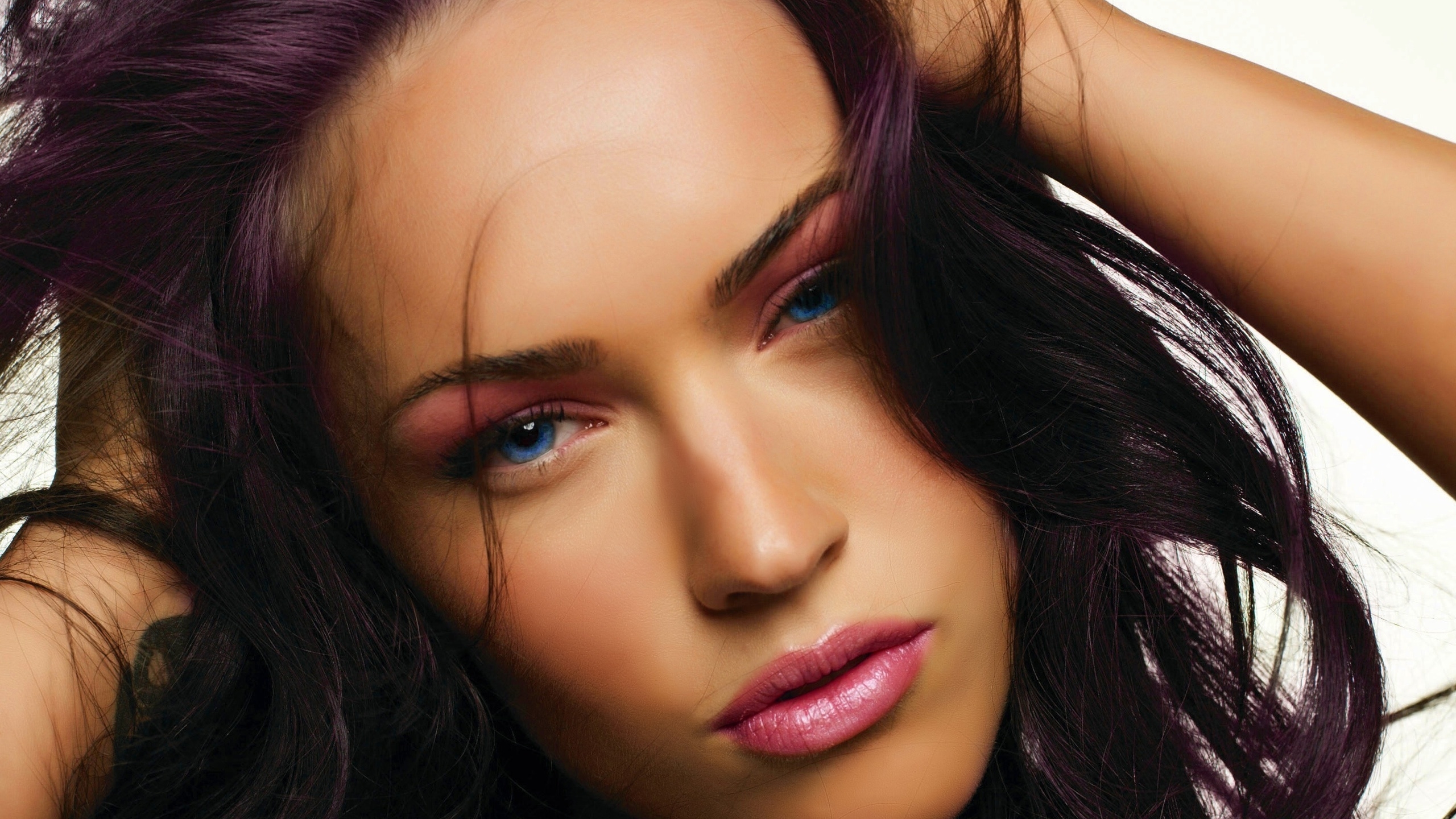 Purple Megan Fox for 2560x1440 HDTV resolution