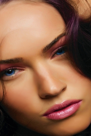 Purple Megan Fox for 320 x 480 iPhone resolution