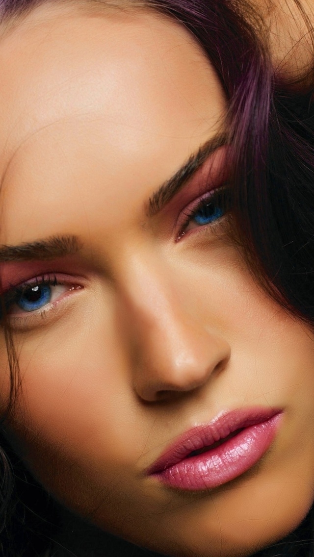 Purple Megan Fox for 640 x 1136 iPhone 5 resolution