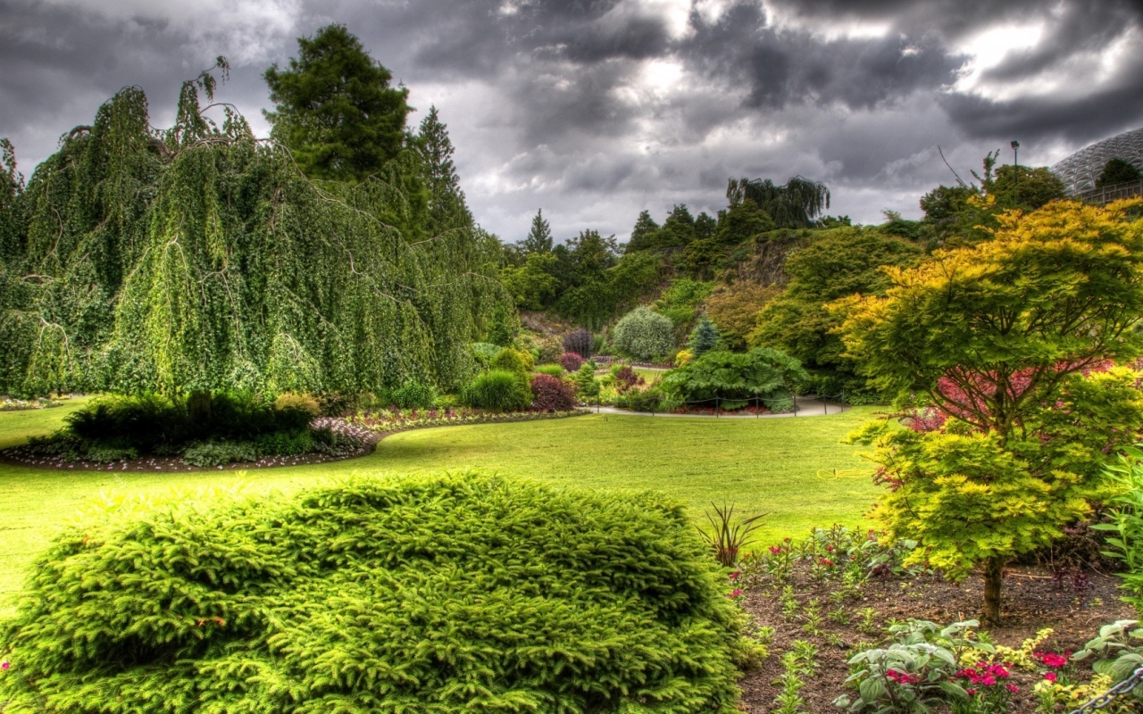 Queen Elizabeth Garden Vancouver for 1280 x 800 widescreen resolution