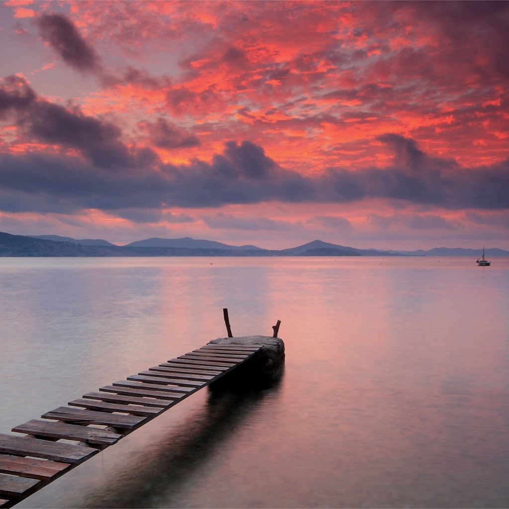Quiet Sunset for 1024 x 1024 iPad resolution