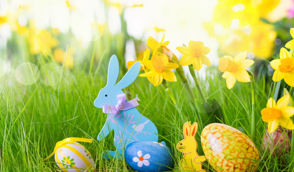 Rabbit and Easter Eggs for 1024 x 600 widescreen resolution