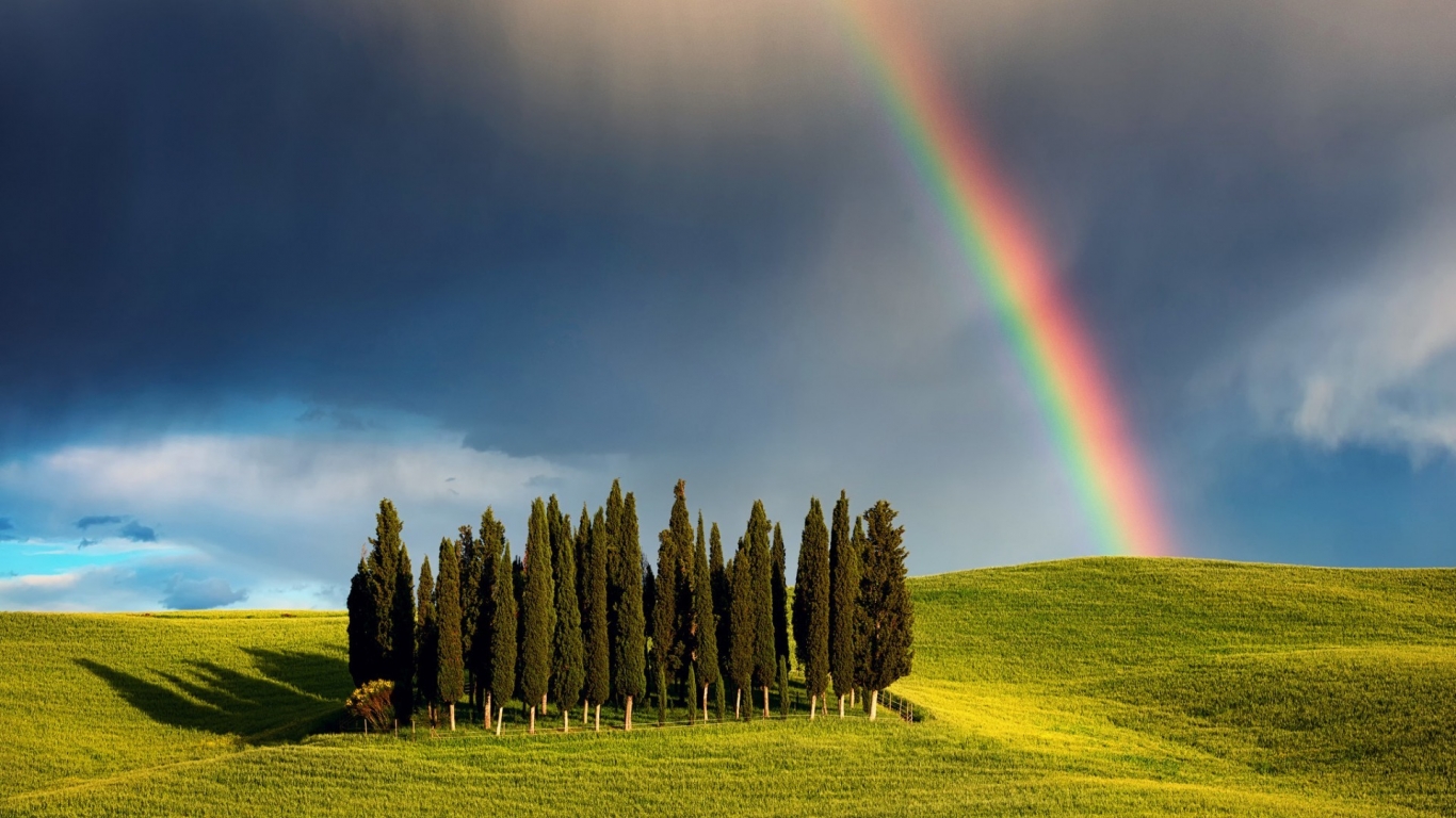 Rainbow in Tuscany for 1366 x 768 HDTV resolution