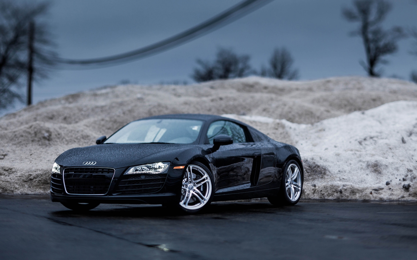 Rainy Audi R8 for 1680 x 1050 widescreen resolution