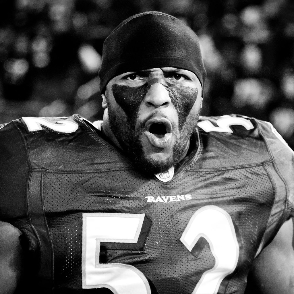 Ray Lewis for 1024 x 1024 iPad resolution