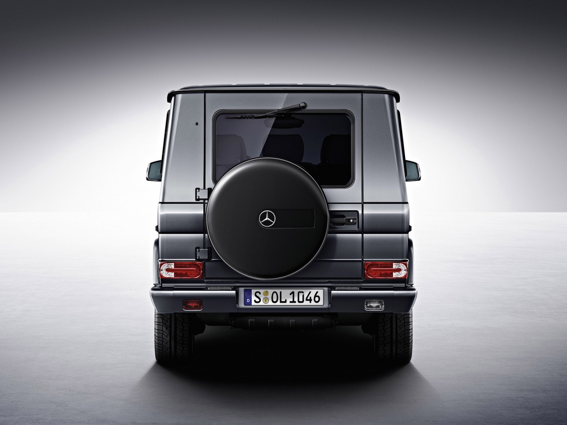 Rear of G Class for 1152 x 864 resolution