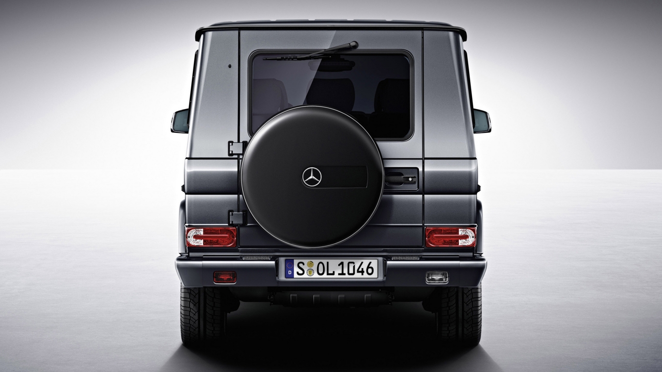 Rear of G Class for 1366 x 768 HDTV resolution