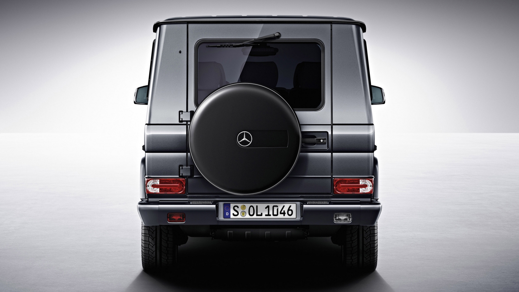 Rear of G Class for 1680 x 945 HDTV resolution