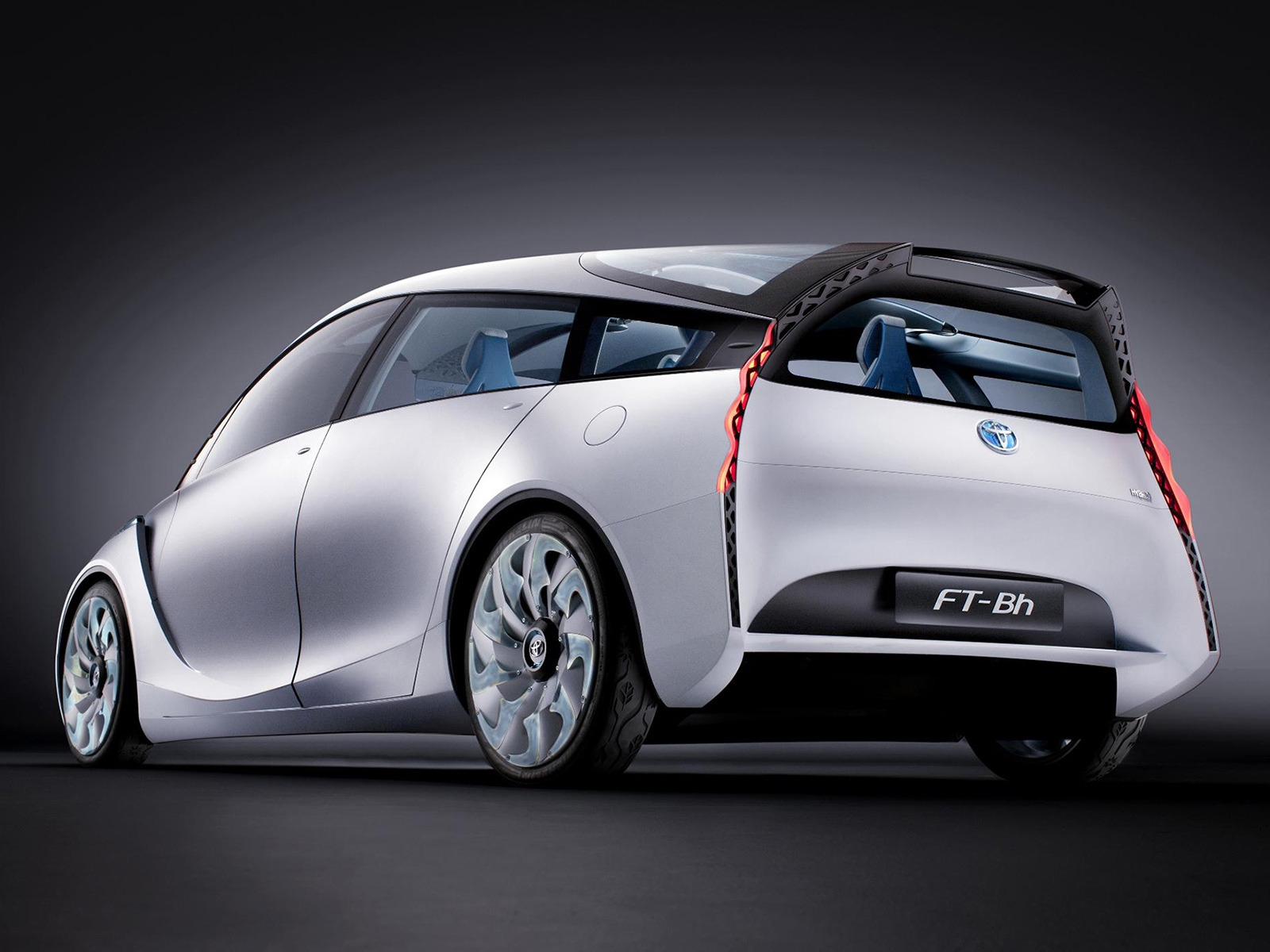 Rear of Toyota FT Bh Concept for 1600 x 1200 resolution