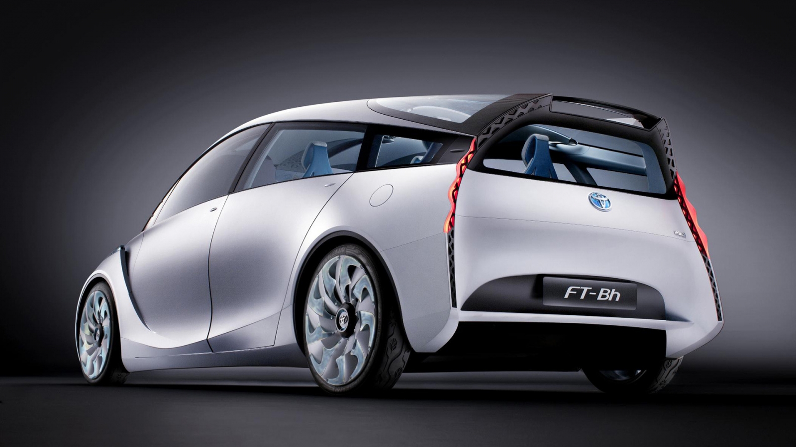 Rear of Toyota FT Bh Concept for 1600 x 900 HDTV resolution