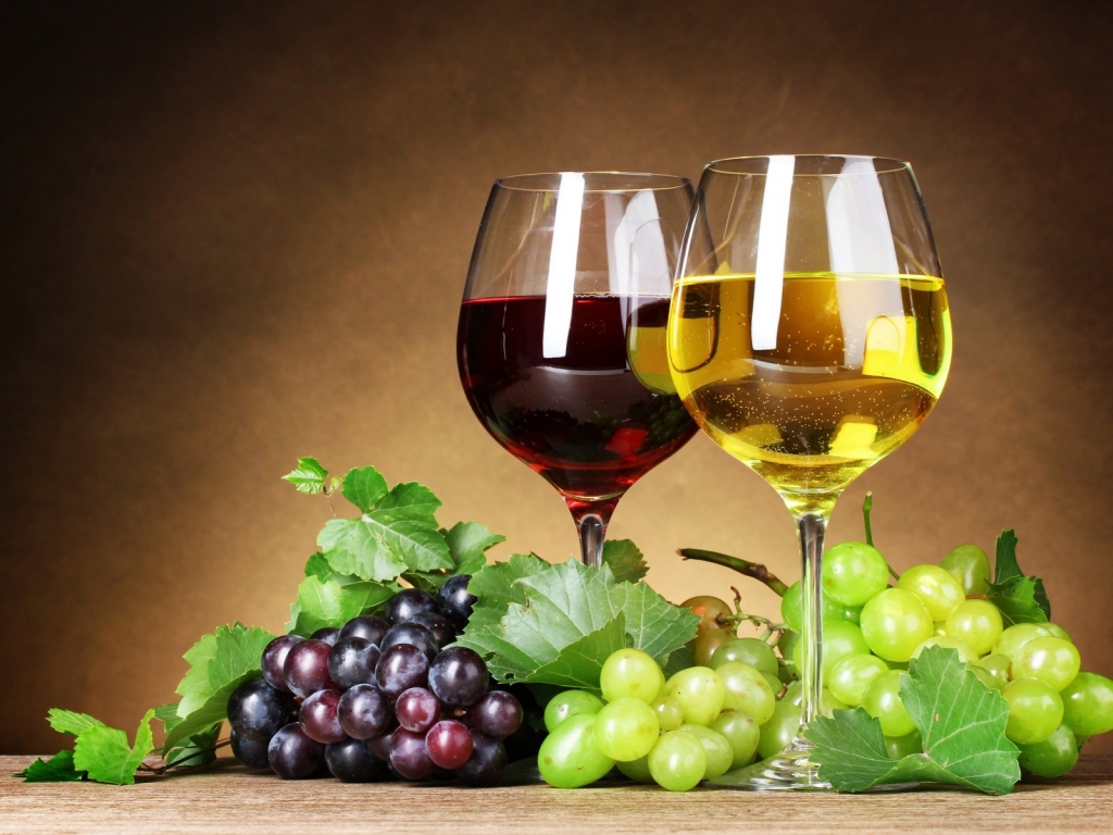 Red and White Wine for 1024 x 768 resolution