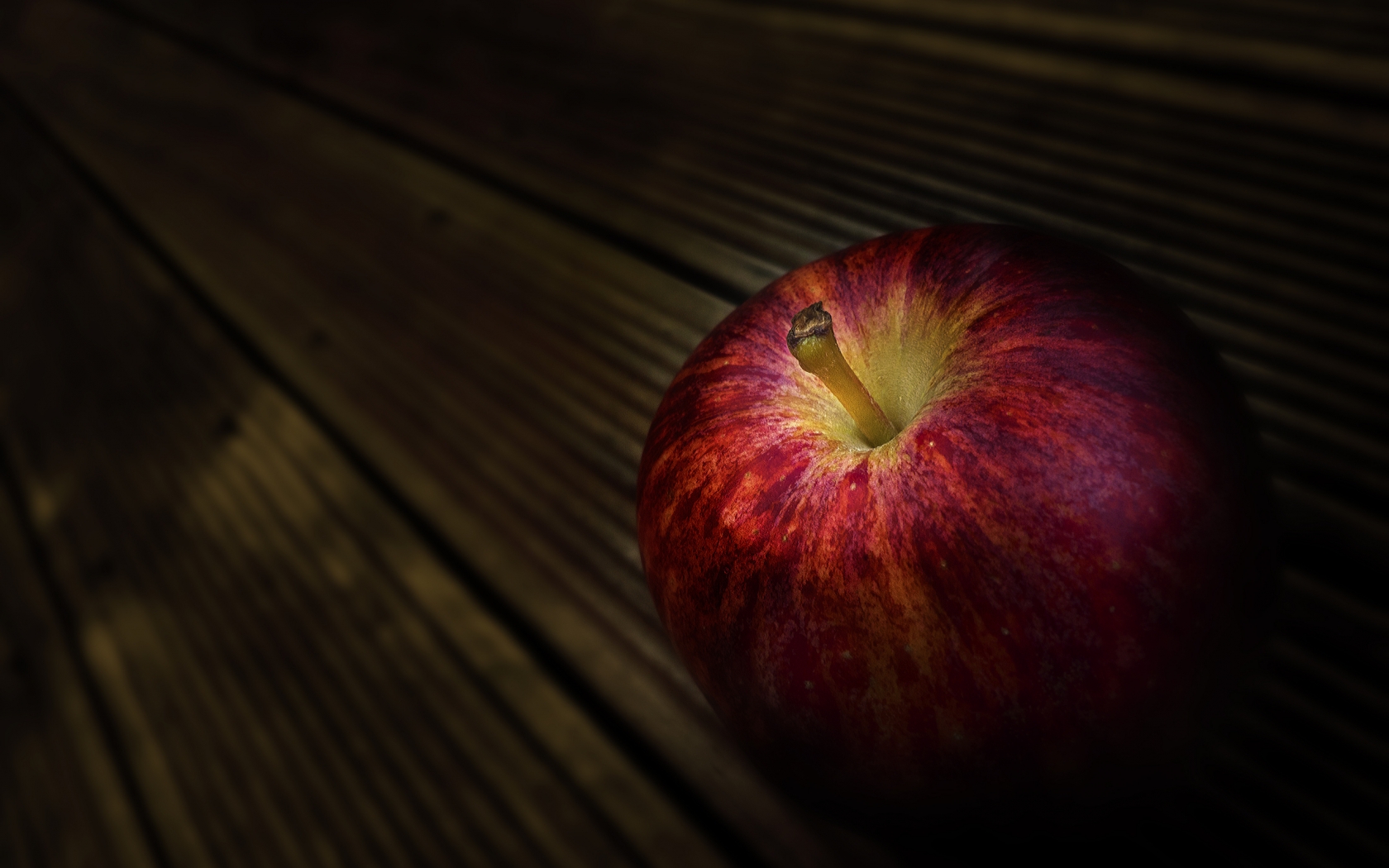 Red Apple for 1680 x 1050 widescreen resolution