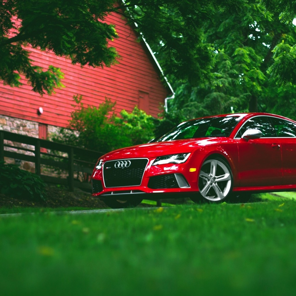 Red Audi RS7 for 1024 x 1024 iPad resolution