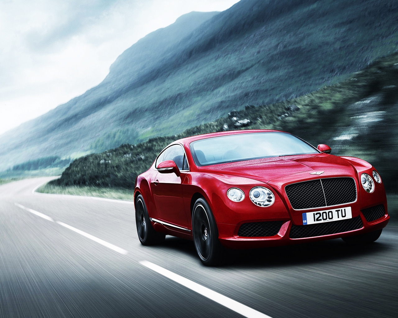 Red Bentley Continental for 1280 x 1024 resolution
