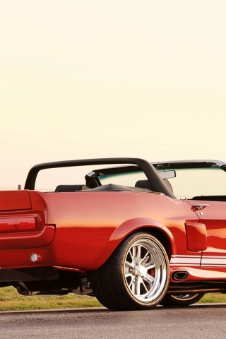 Red Convertible Ford Mustang for 320 x 480 iPhone resolution
