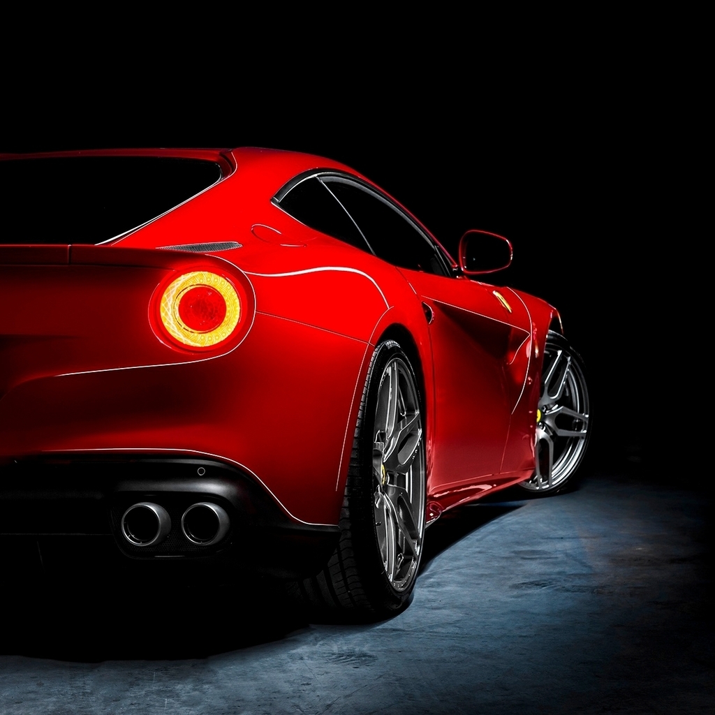 Red Ferrari F12 Berlinetta for 1024 x 1024 iPad resolution