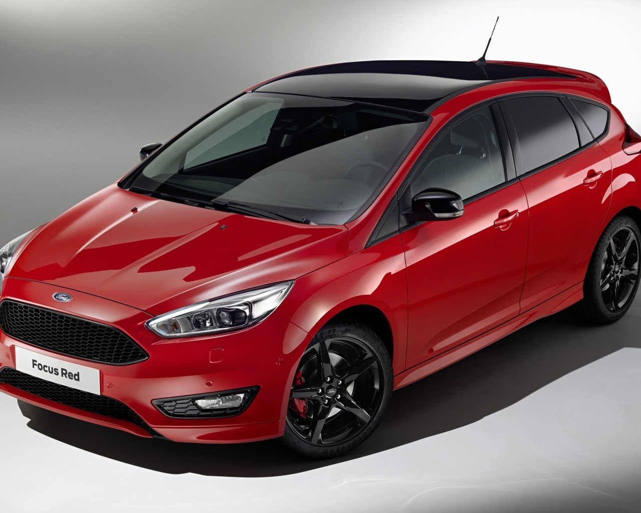Red Ford Focus RS for 1280 x 1024 resolution