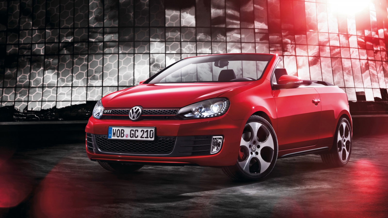 Red Golf GTI Cabriolet for 1600 x 900 HDTV resolution