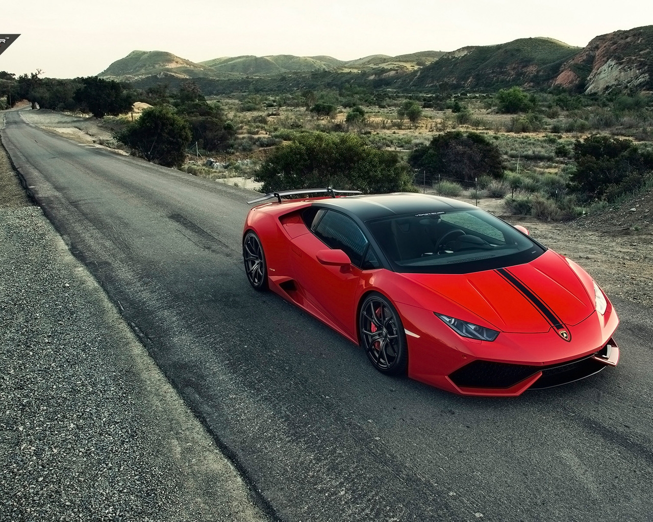 Red Lamborghini Huracan for 1280 x 1024 resolution