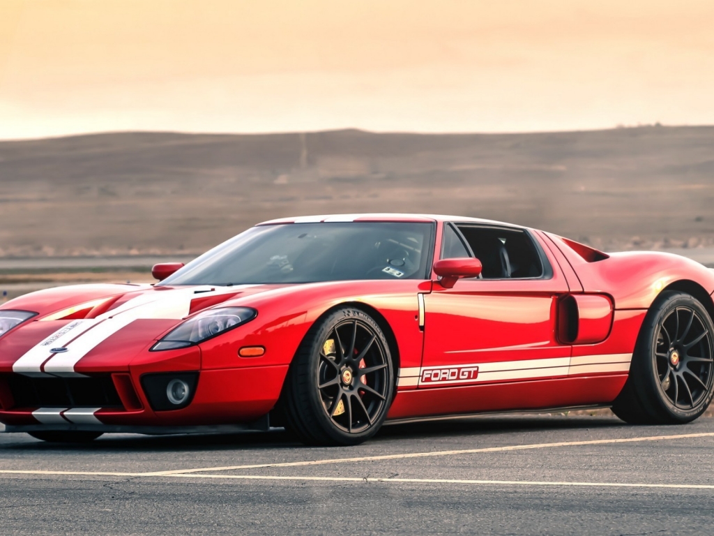 Red Retro Ford GT for 1024 x 768 resolution