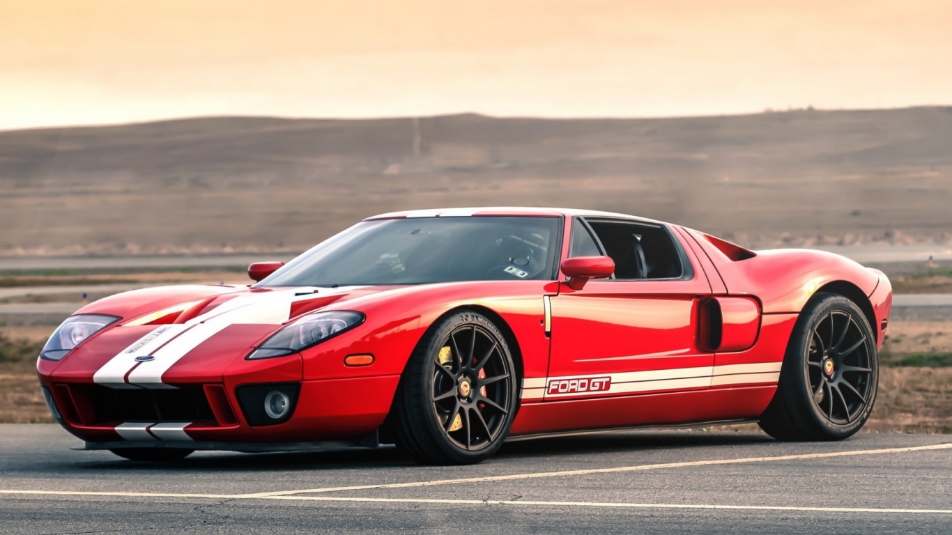 Red Retro Ford GT for 1366 x 768 HDTV resolution